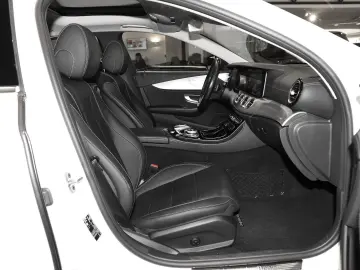E 300 de Avantgarde Distronic Multibeam Pano AHK