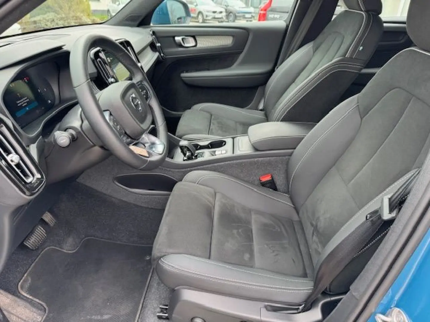 XC40 B3 B DKG Core