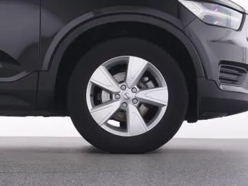 XC40 T2 Momentum Core BP+LPP+PAP+WP+NAVI+DAB+LM