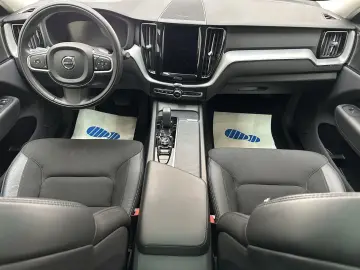XC60 Inscription Expression Recharge Plug-In