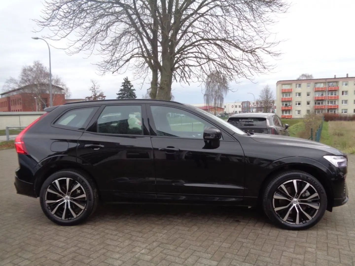 XC60 B4 Plus Dark Standheizung Panoramdach