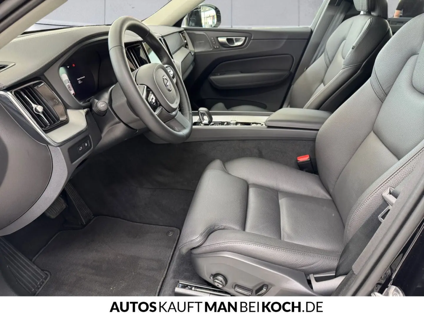 XC60 T8 Plug-In AWD Ultimate BLIS