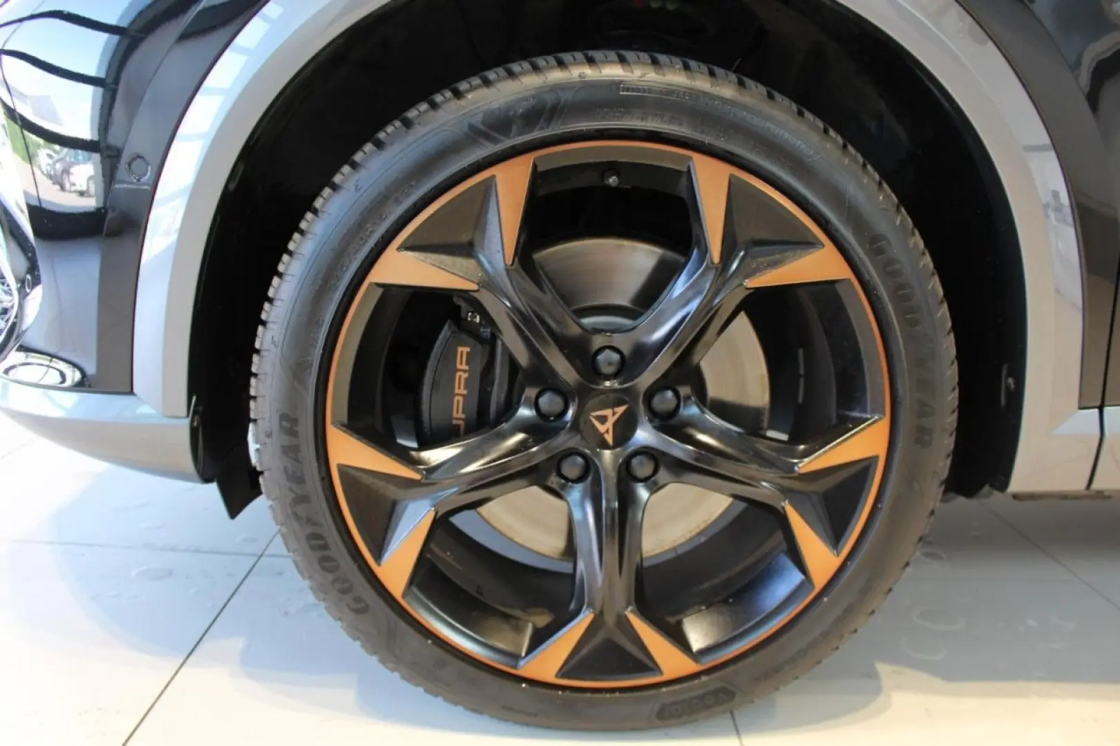 Formentor VZ 2.0 TSI DSG 4Drive 4JGAR/AHK/PANO/e