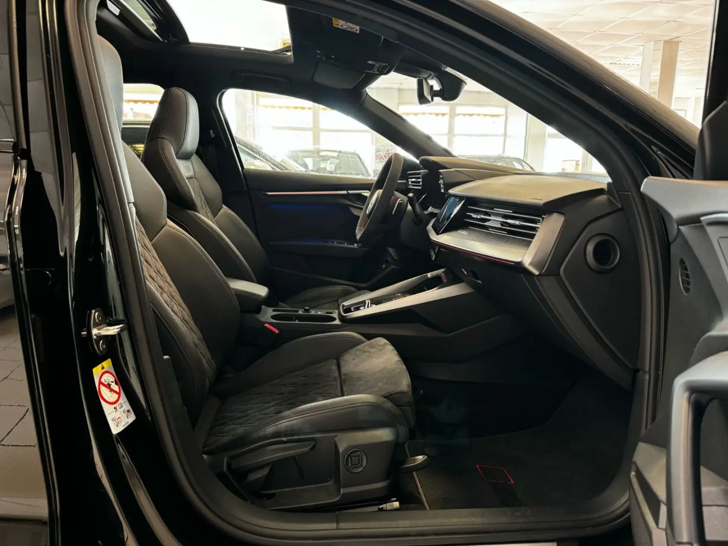 RS3 Lim quattro Pano/Kamera/Matrix/ACC/Keramik