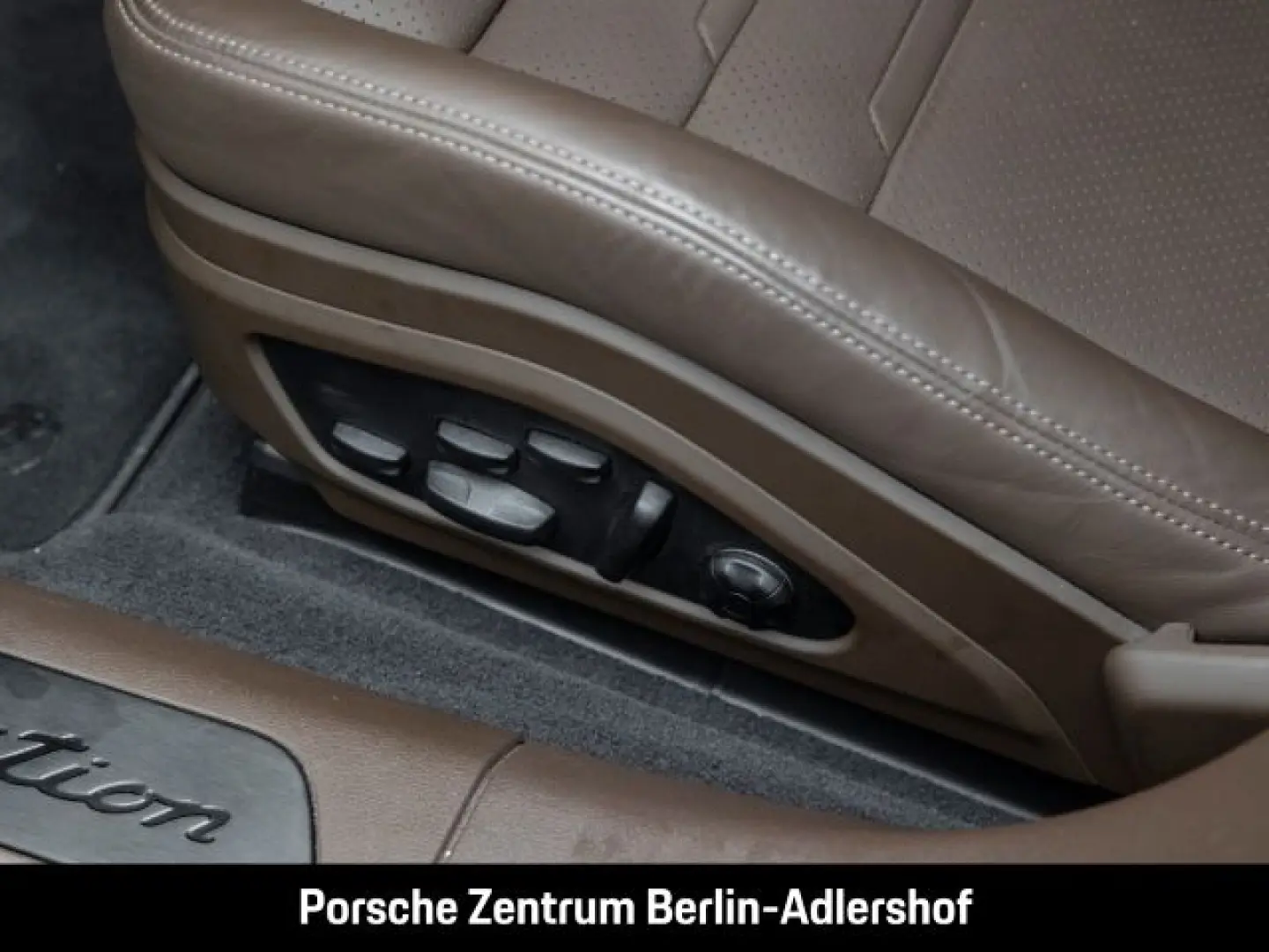 Panamera 4 E-Hybrid Sport Turismo Platinum Editi