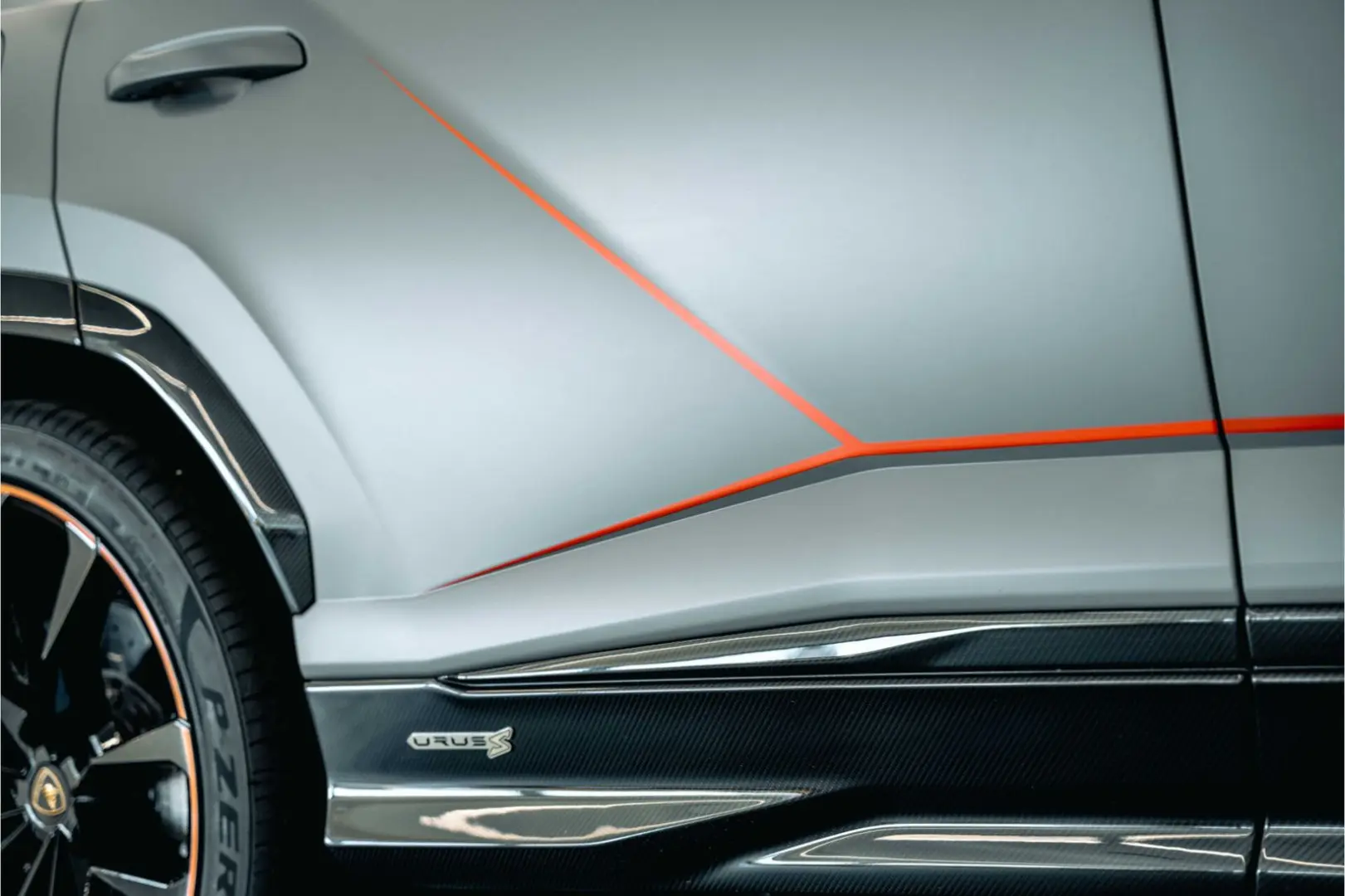 Urus S MY24 I Ad Personam Livery I FULL Carbon