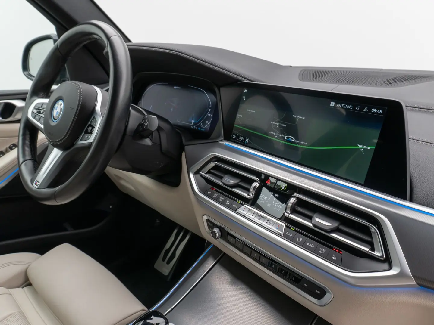 X5 xD45e M Sport Kamera HUD DAB Alarm 21Zoll