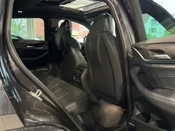 X4 M40 i