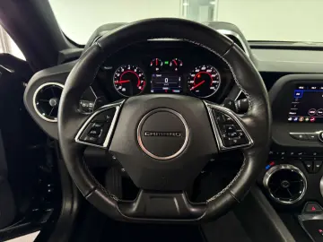 Camaro 2,0l Turbo *AUT / LEDER*