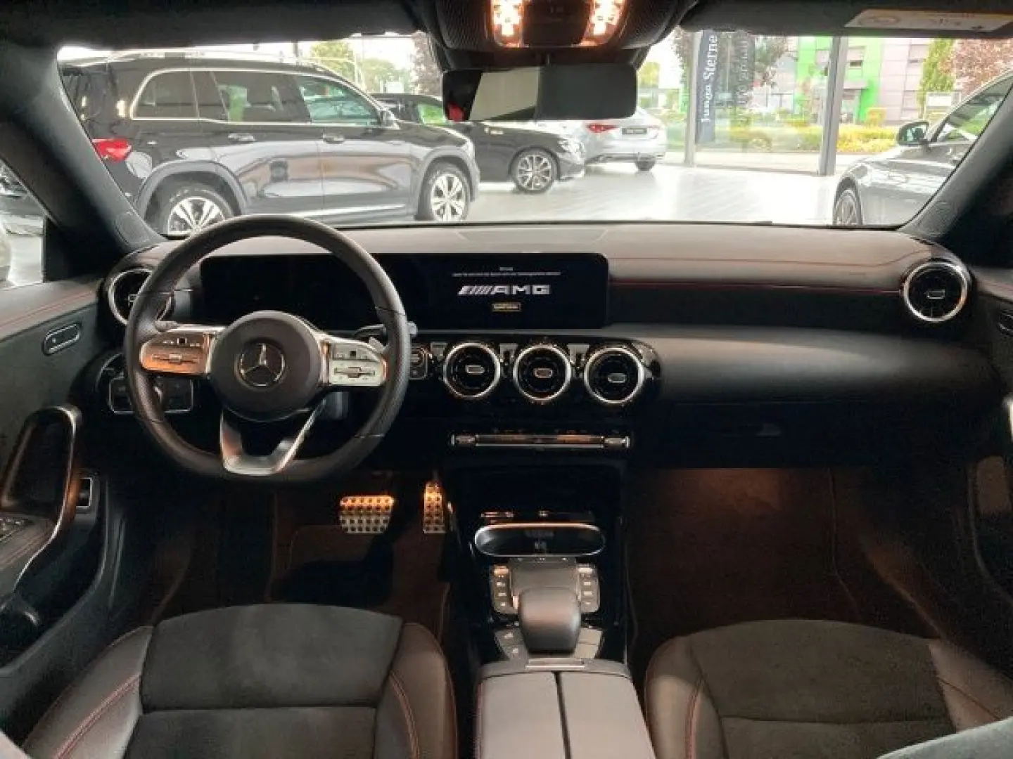 CLA 35 AMG 4M Coupé LED+MBUX-HIGH+KAM+SITZHEIZ.
