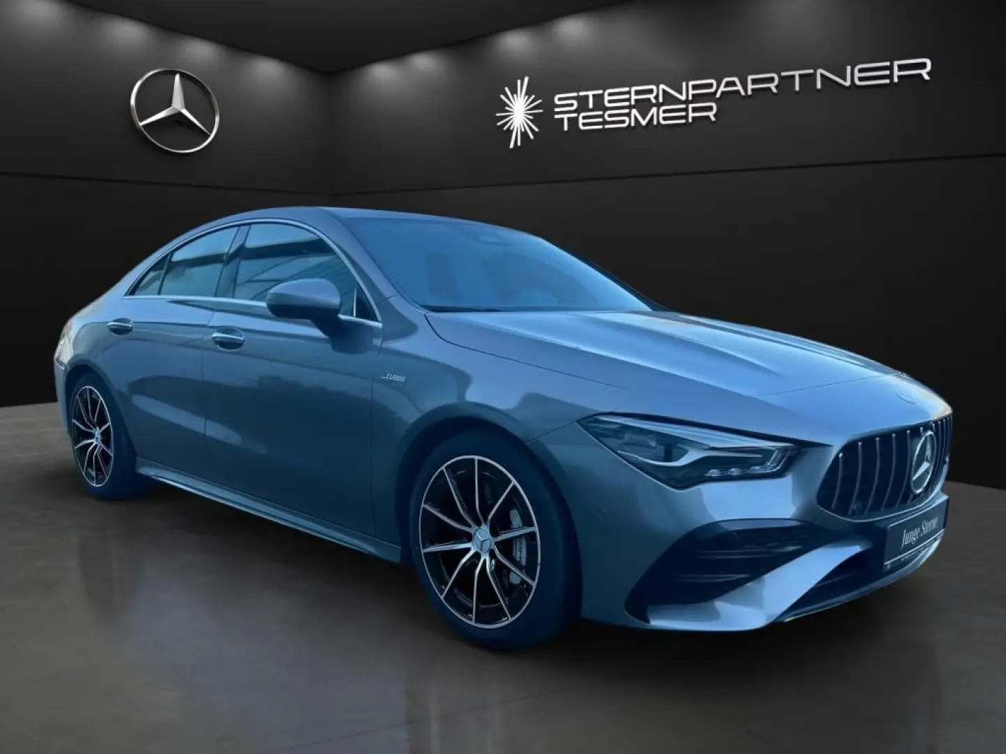 AMG CLA 35 4M +MBUX+KAMERA+NAVI+Ambiente+SHZ+LED