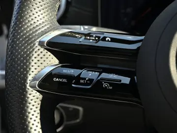 E 300 Coupé AMG Line Night Distr Pano Burm 360°