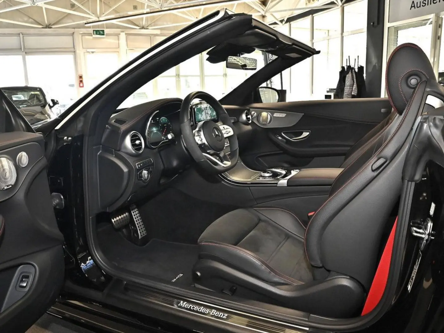 C 300 Cabrio AMG Line Night Distr 360° Multib Hi