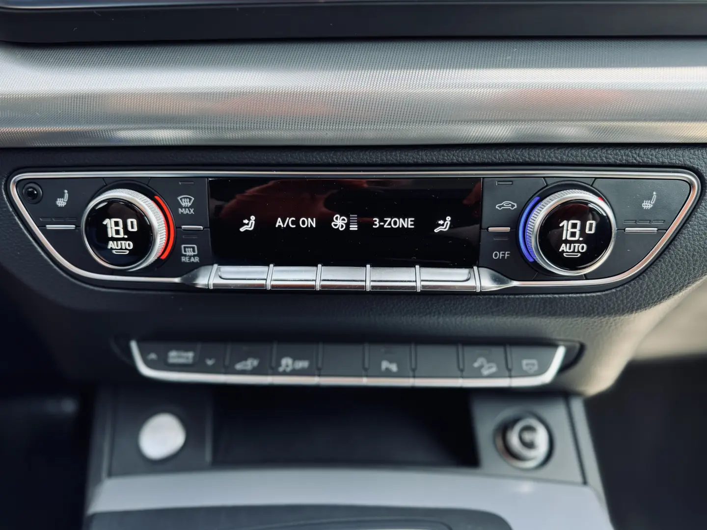 Audi Q5 S-Line Plug-In Hybrid / Fab.- 12.2020
