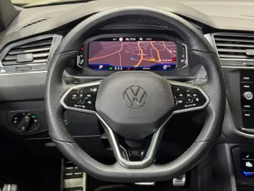 Tiguan Allspace R-Line 2.0 TSI DSG 4M | MATRIX
