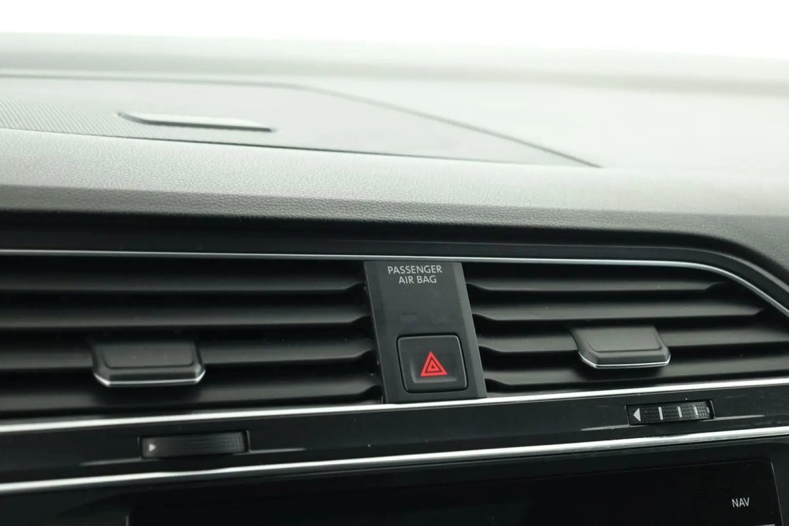 Tiguan Allspace 2.0 TDI 4M DSG R-Line 7 Pano AHK