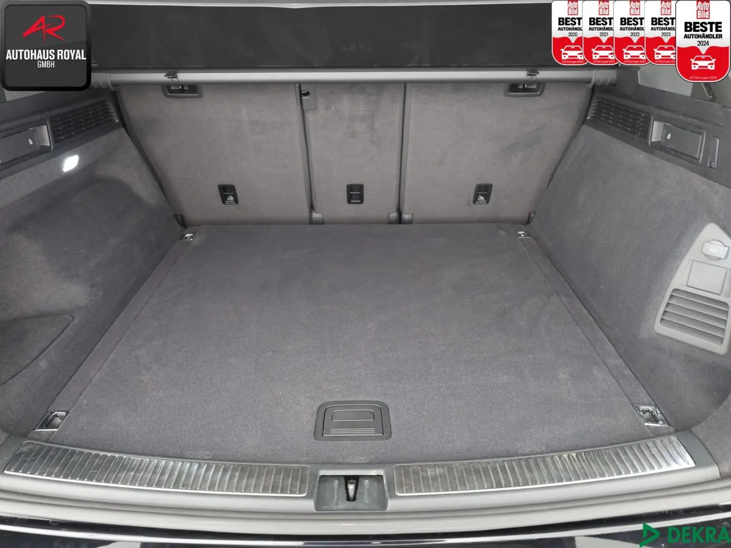 Touareg 3.0 TDI 4M R LINE BLACK MATRIX,PANO,ACC