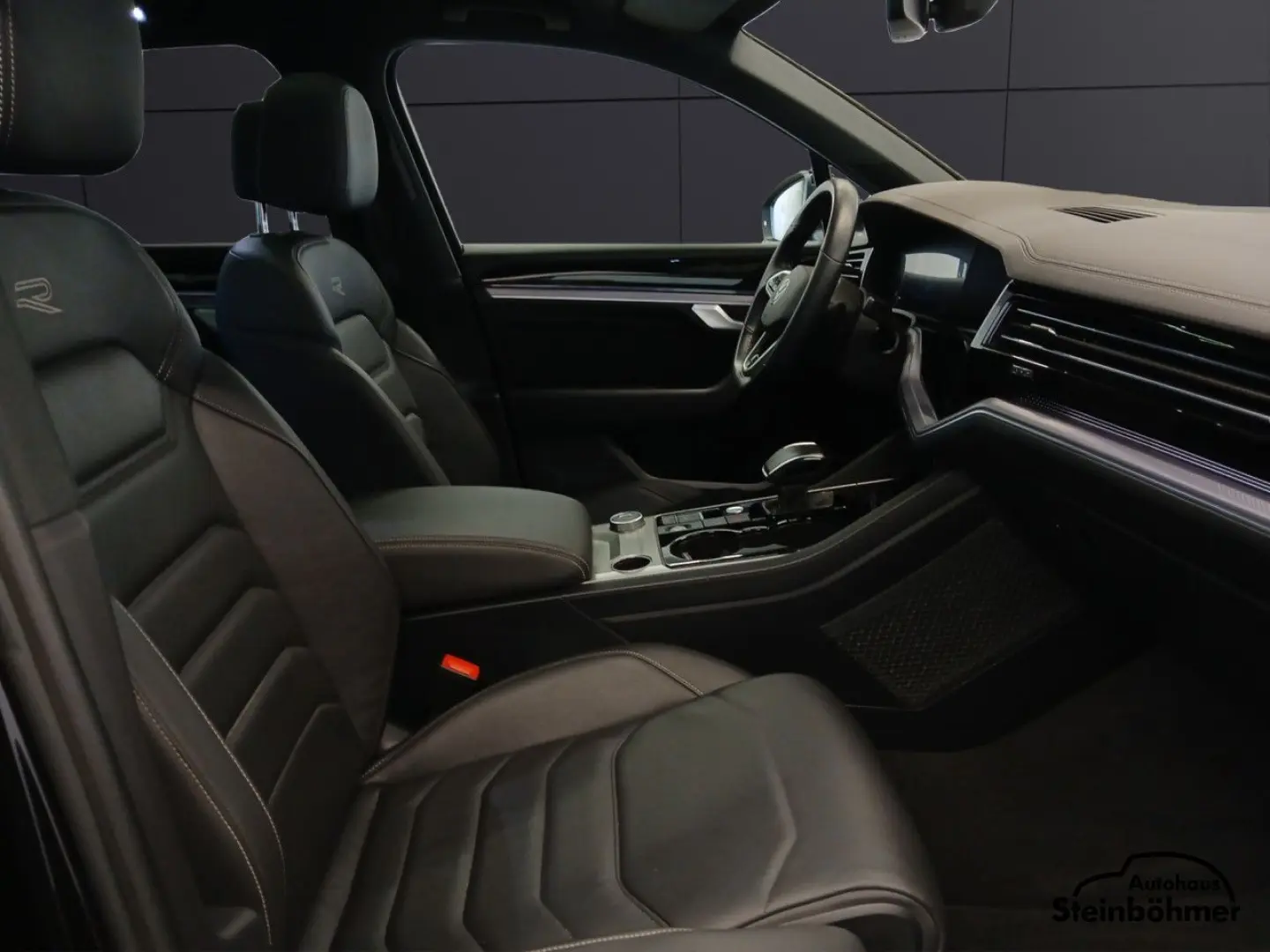 Touareg R-Line BlackStyle IQ.Light Innovision