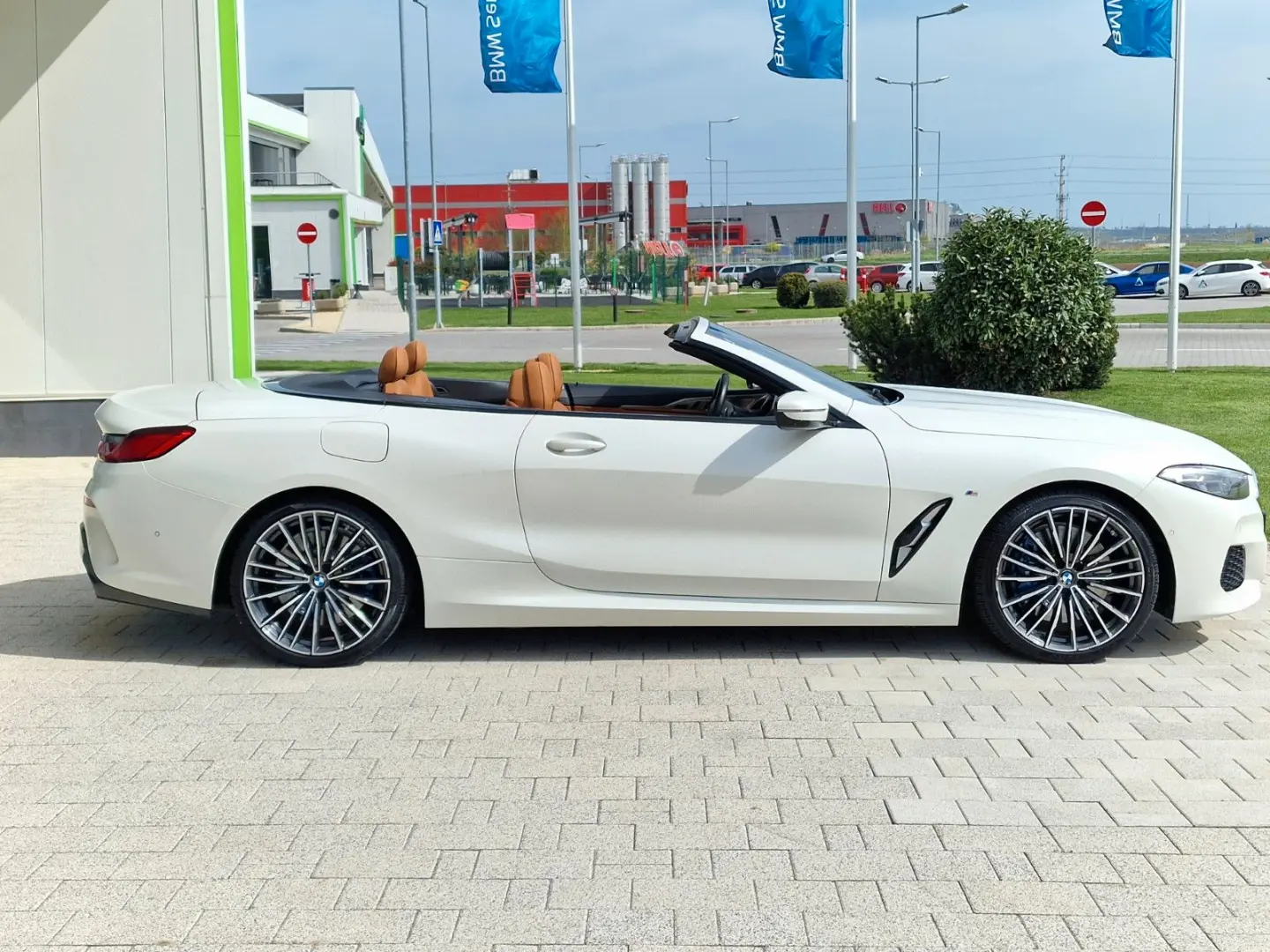 840d xDrive M Sport. LED. Soft-Close. B&W. 360°