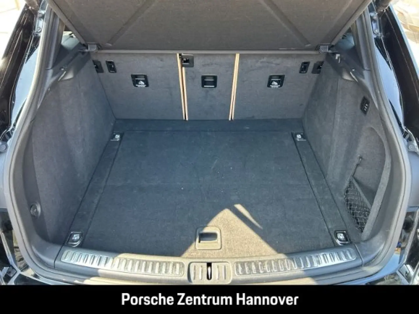 Macan S
