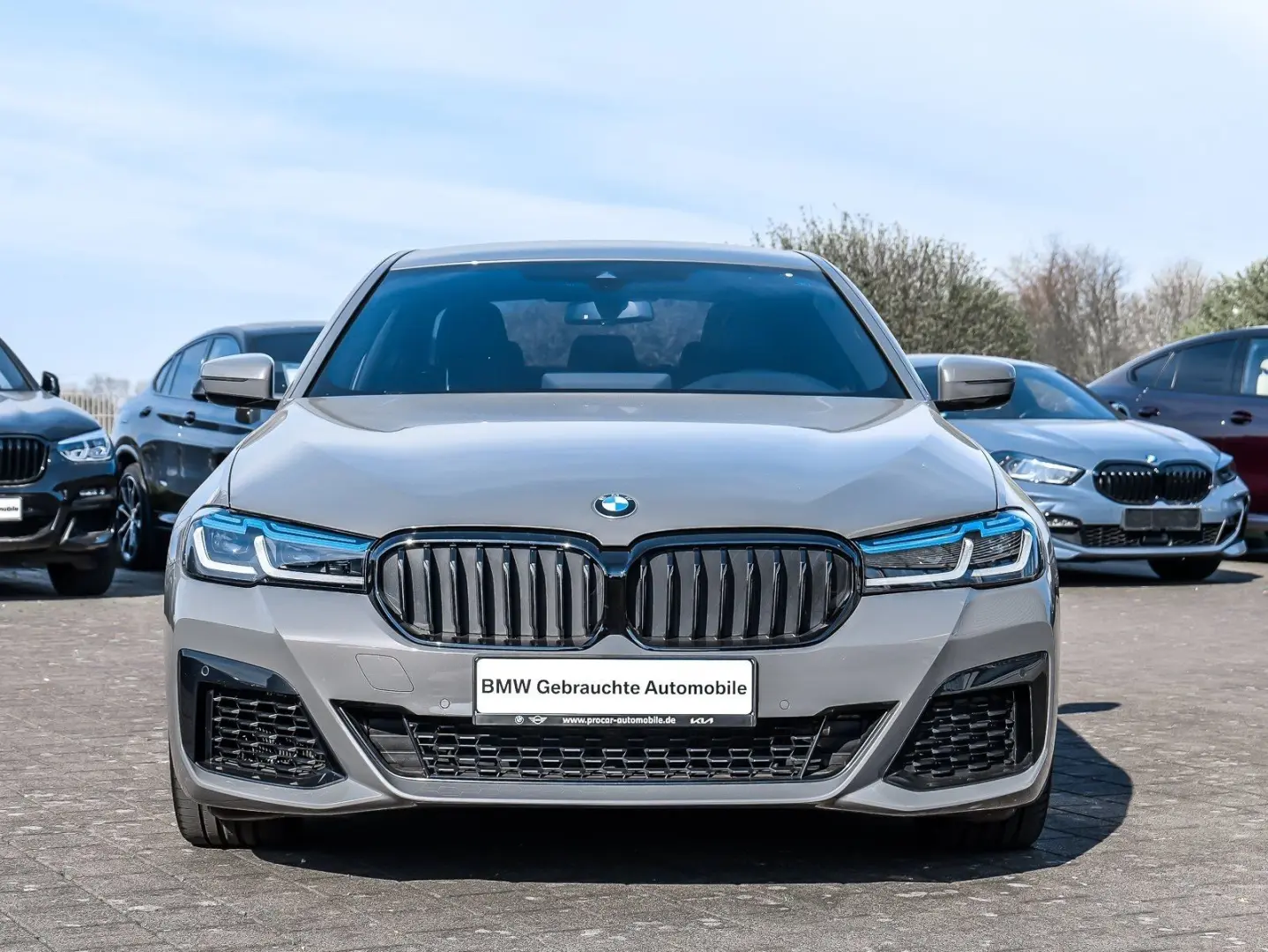 540i xDrive M Sport HUD RFK NAVI Standh. LED