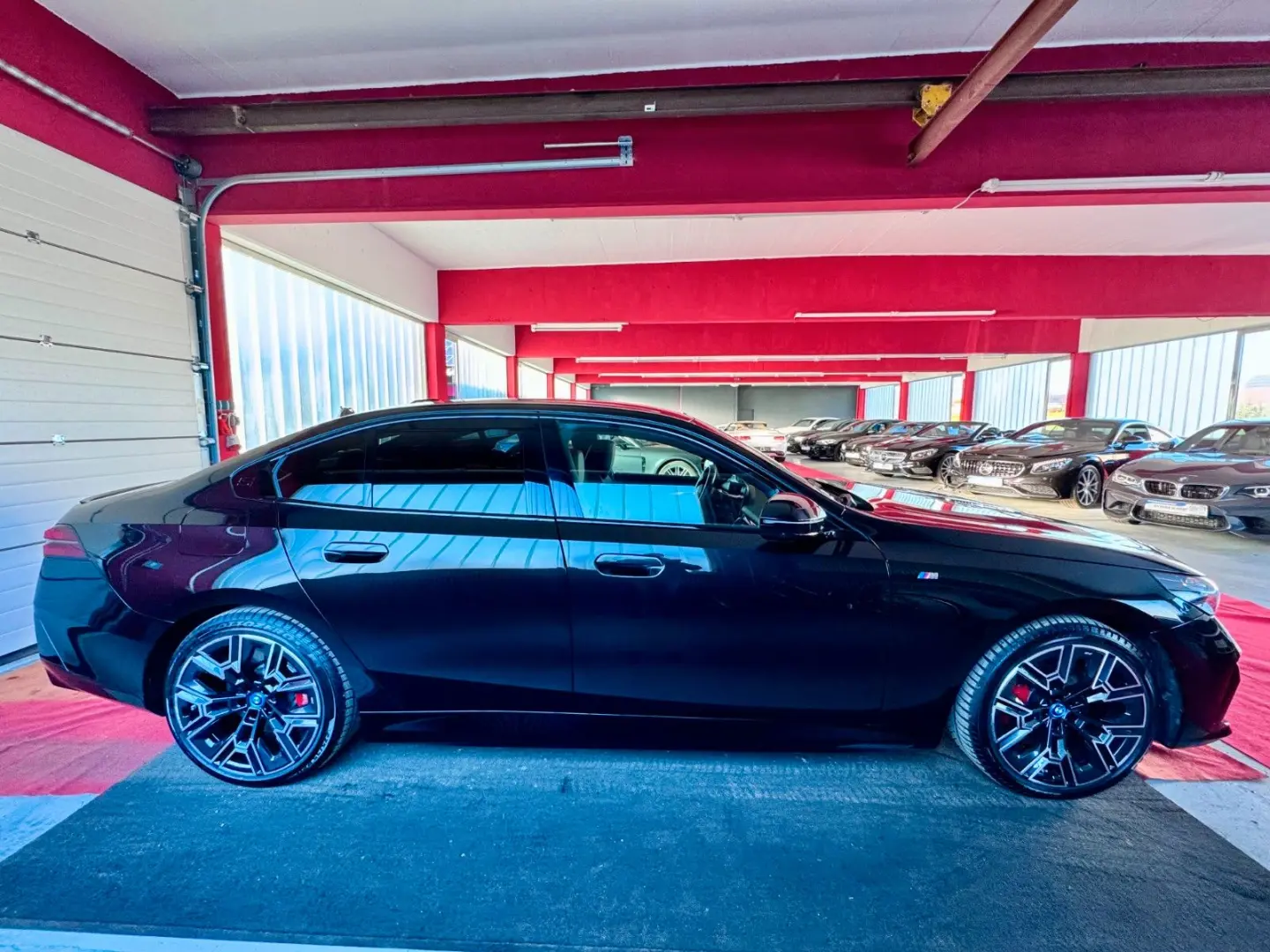 550e xDrive M Sport Pro Pano IconicGlow ACC 360°