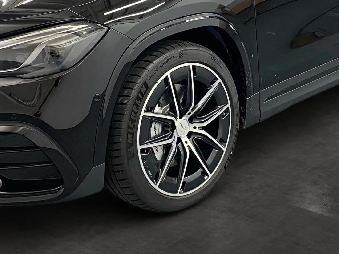 GLA 35 4MATIC 360°+MULTIBEAM+KEYLESS+PARK+DIST