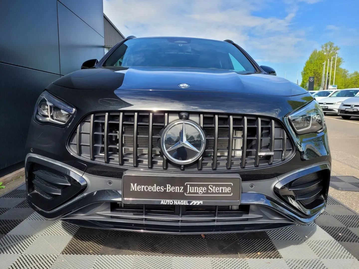 AMG GLA 35 4Matic (EURO 6d) +Night Pkt II+360+Pr