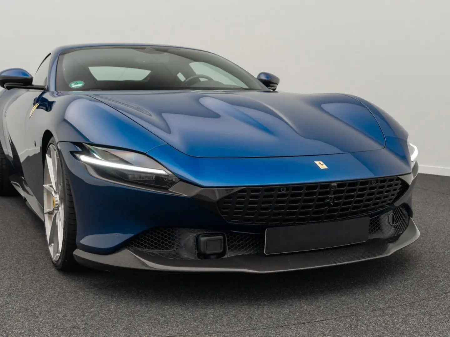 Roma 3.9 T V8 DCT Novitec Carbon NF10 22 Zoll