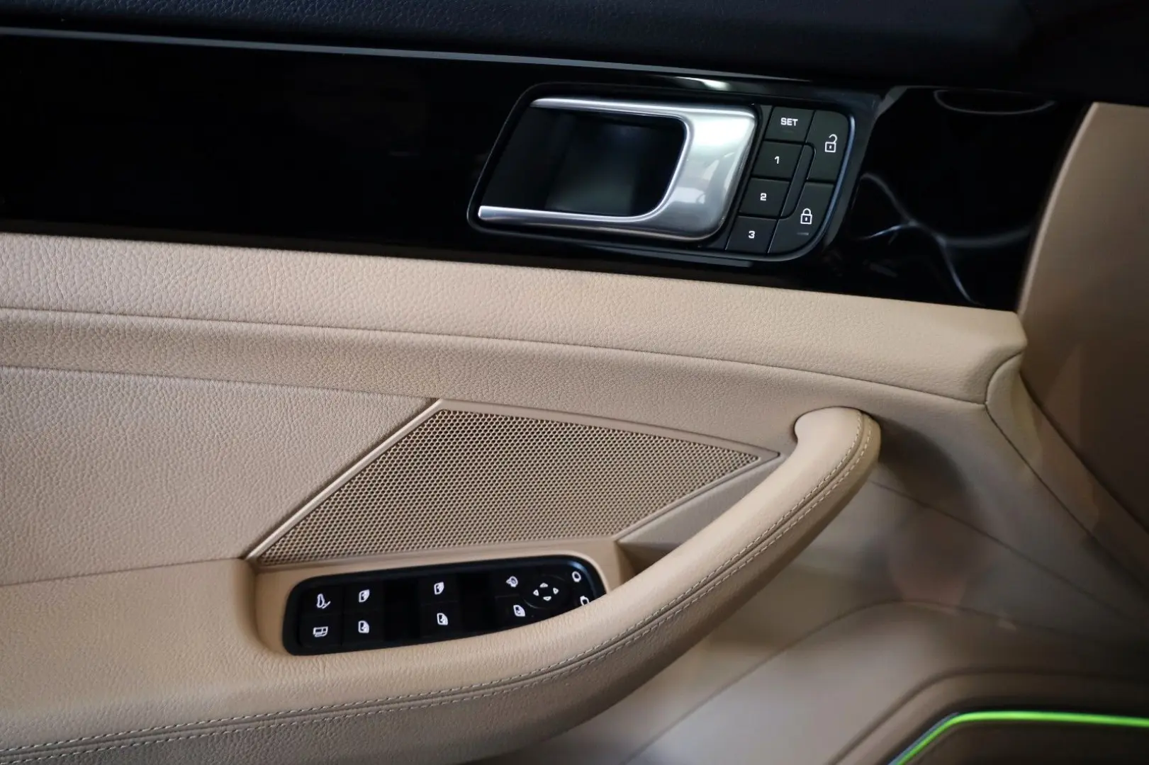 Panamera 4 E-Hybrid,Panor,ACC,Soft Close,8 fach