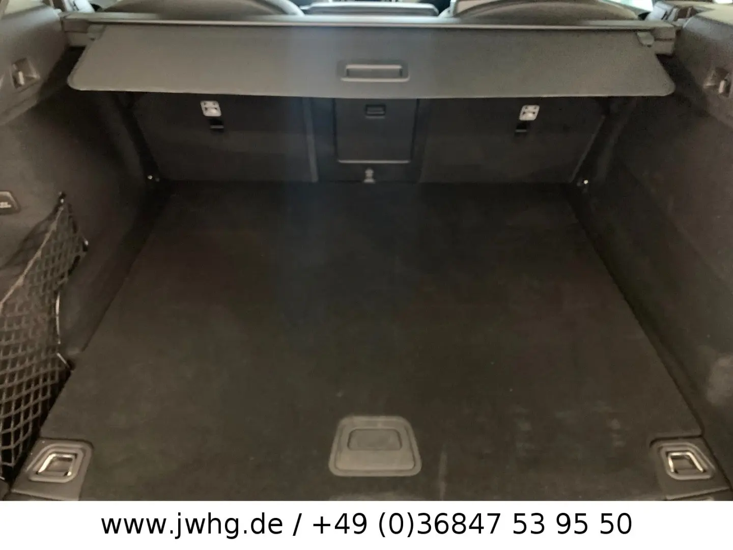 XC60 Plus Dark AWD LED 19