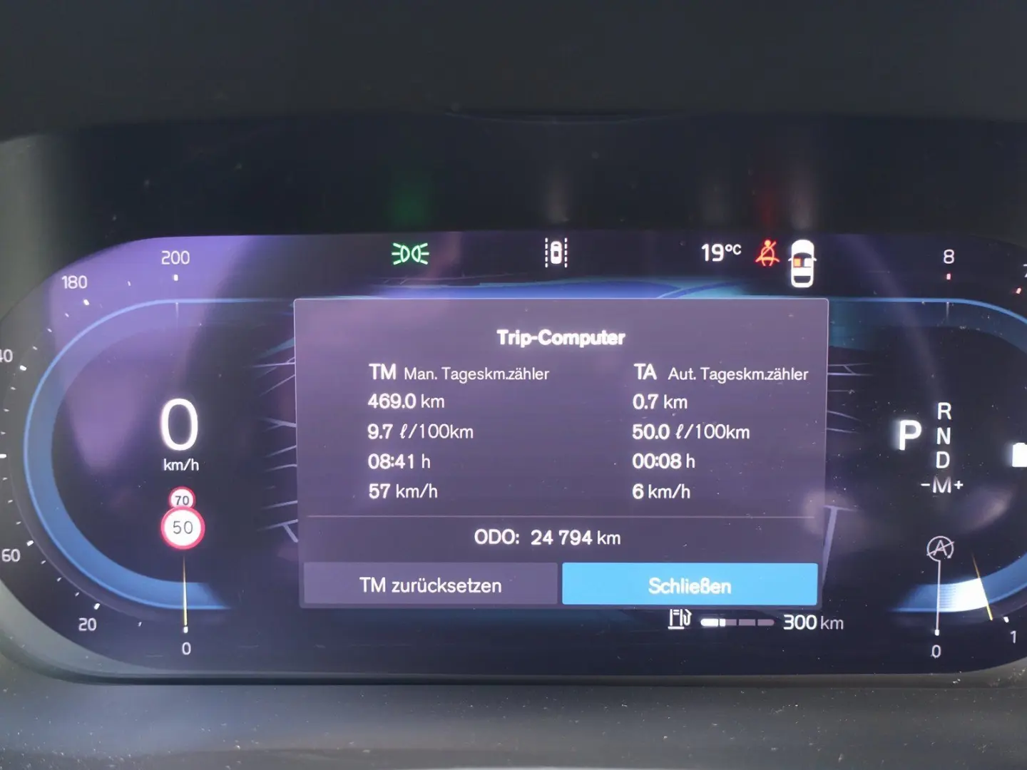 XC60 Plus B4 Dark/360°/H&K/BLIS/Pano/AHK/