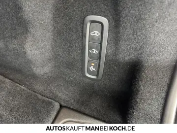 XC60 T8 Plug-In AWD Ultimate Dark HIGH-END Four