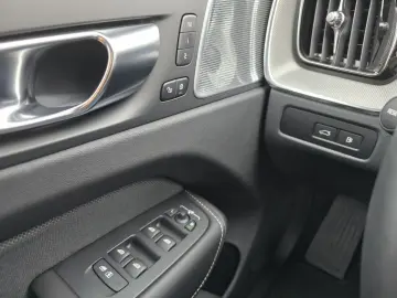 XC60 T8 AWD Polestar Engineered+Bowers+22-Zoll+