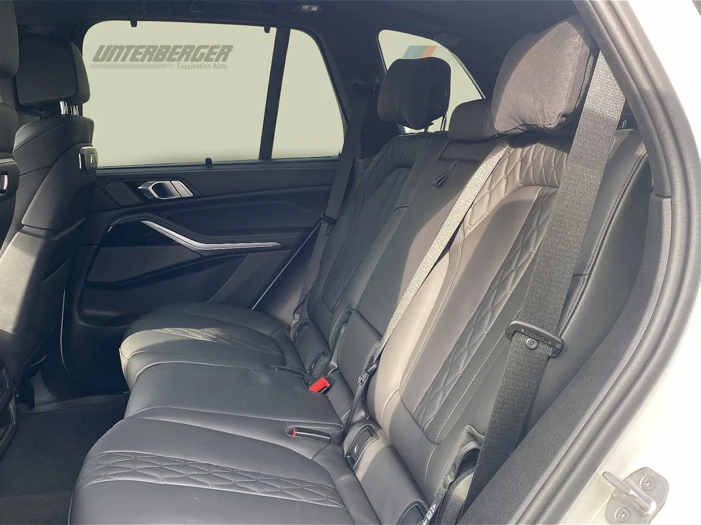 X5 xDrive40d M Sport 7 Sitzer AHK Aktivlenkung P