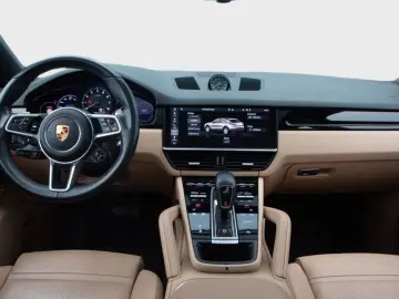 Cayenne Coupe E-Hybrid 462HP 360c Airchassi *VAT