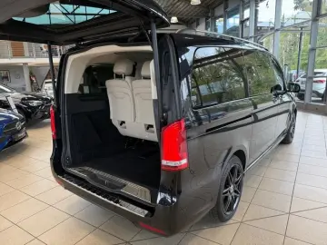 V 300 d 4M Mercedes-Benz V 300 d 4M AMG Exclusiv