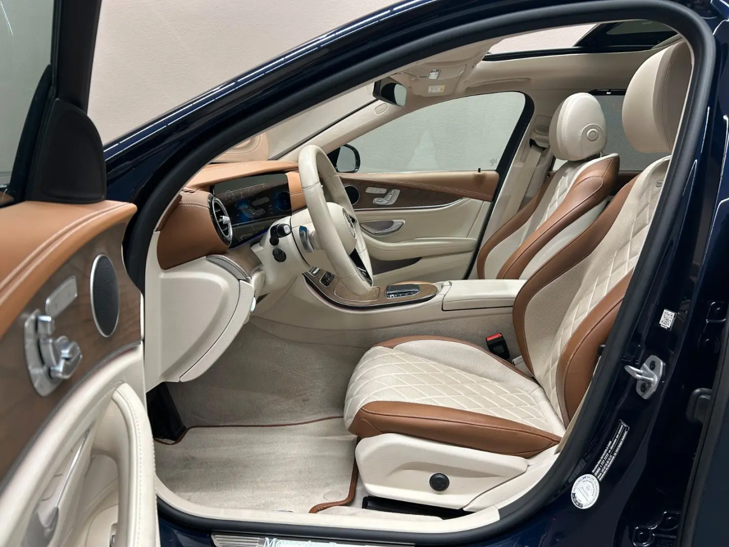 E450 T 4M*AMG LINE*DESIGNO-PAKET*PANO*SITZKLIMA*