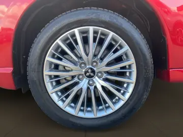 Outlander Spirit 2.4 PHEV TEMP KAM SHZ NAVI