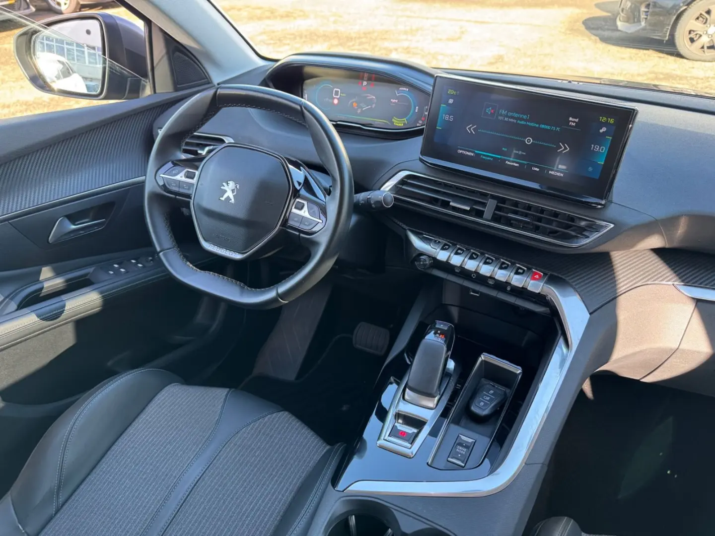 3008 Hybrid 225 Allure, Einparkhilfe, Kamera