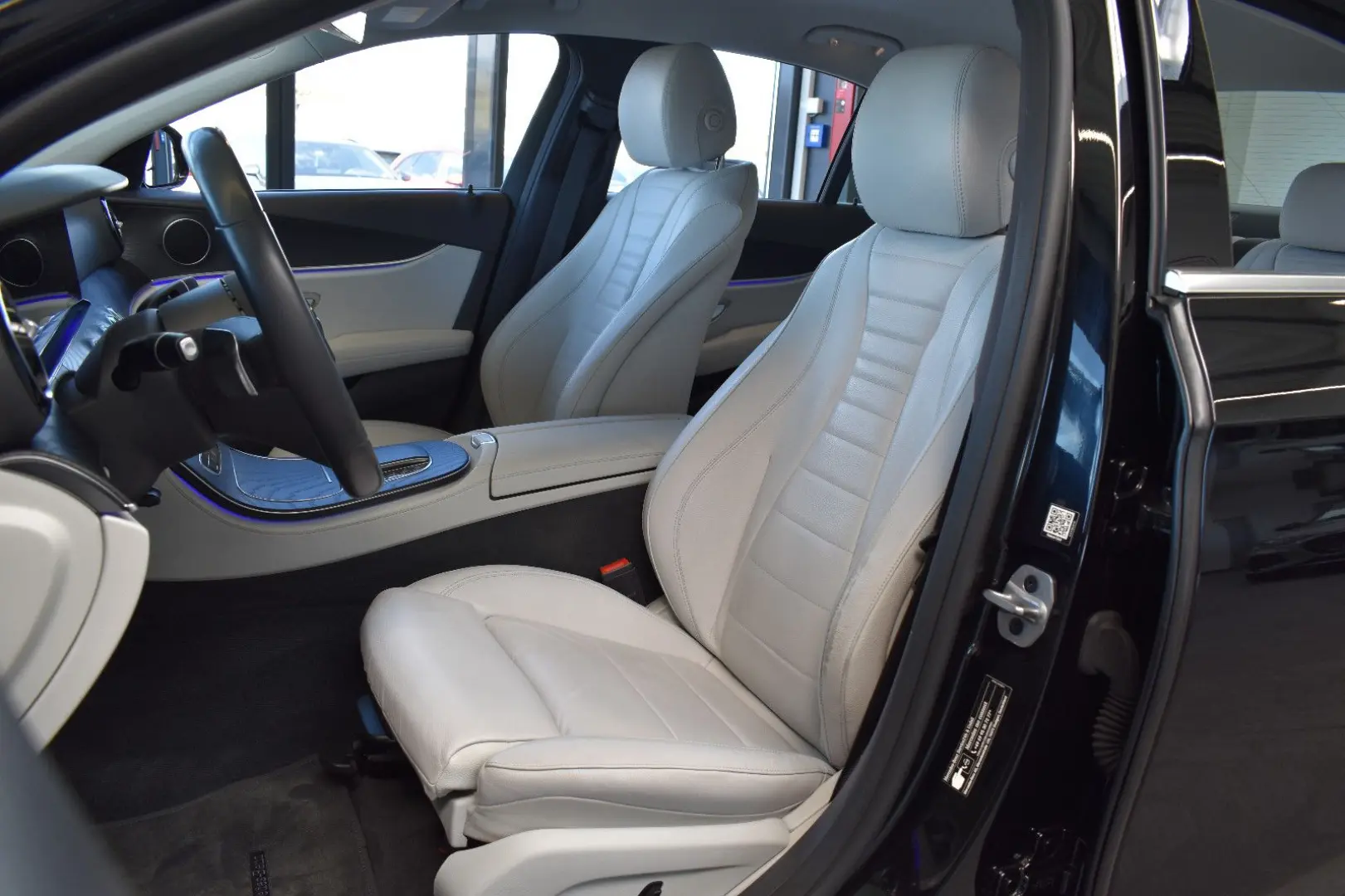 E 220d Limo 9G-tronic AMG-Line LED~Wide~Distr