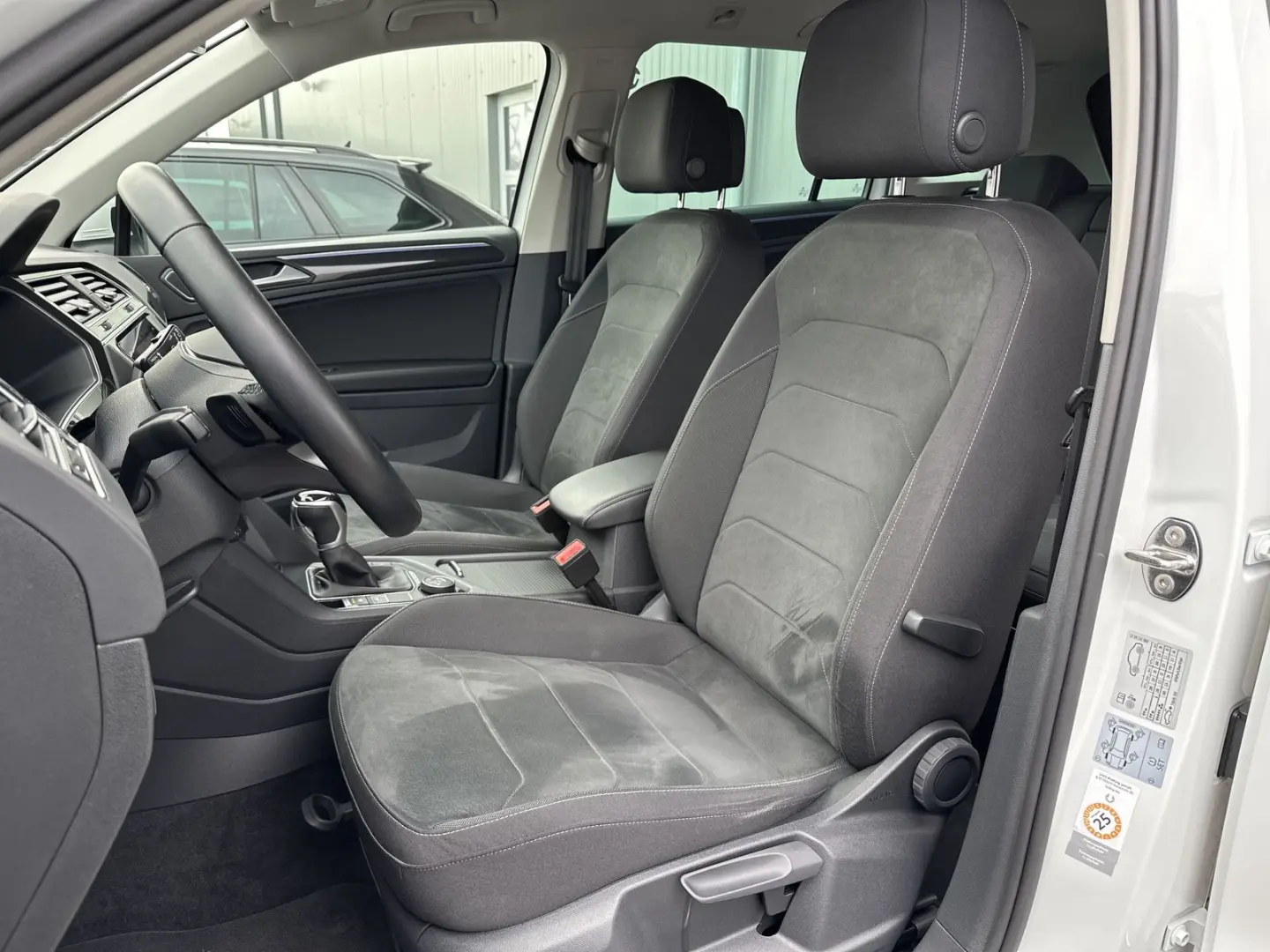 Tiguan 2.0 TDI DSG Elegance 4Motion NAV+LED+19ZO
