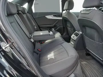 Audi A4 Limousine S line 45 TFSI qu