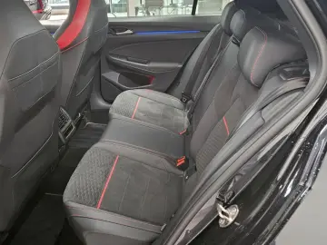 Golf 8 GTI Clubsport Matrix-LED IQ.Light DCC Nav