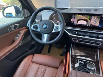 BMW X7 xDrive 40d 7 locuri