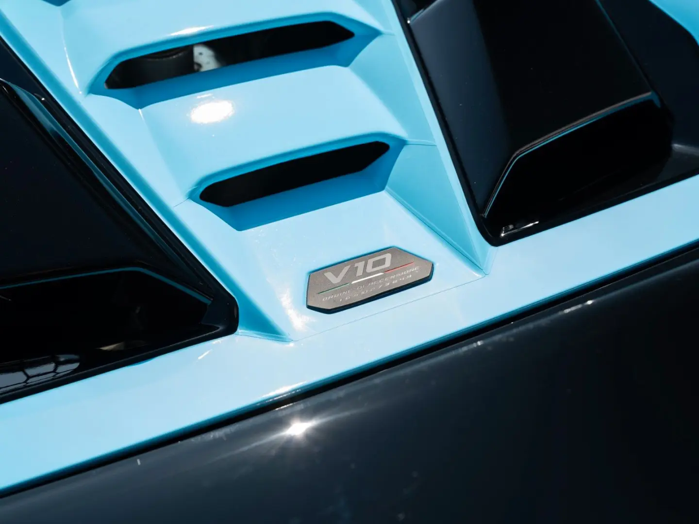 Huracán Tecnica | Gloss Black Pack | Lift System