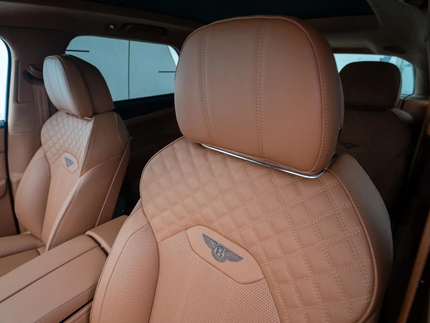 Bentayga Azure V8