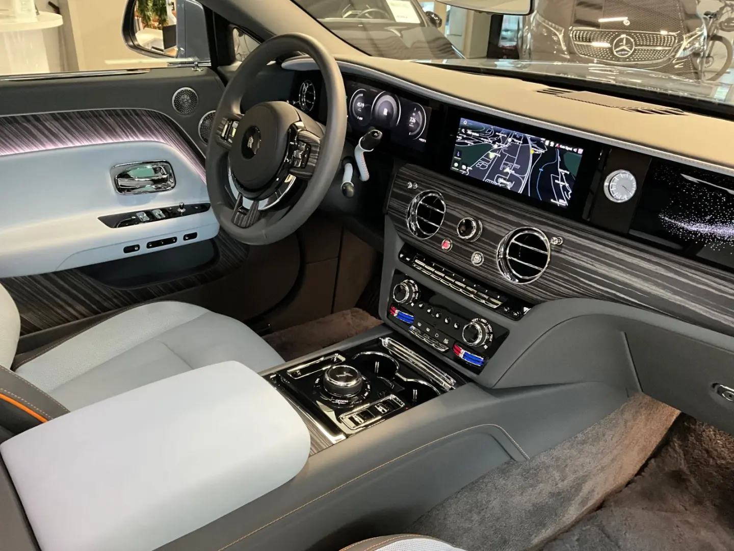 Spectre*HUD*360° Kamera*LED* NP 521.000 €