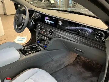 Spectre*HUD*360° Kamera*LED* NP 521.000 €