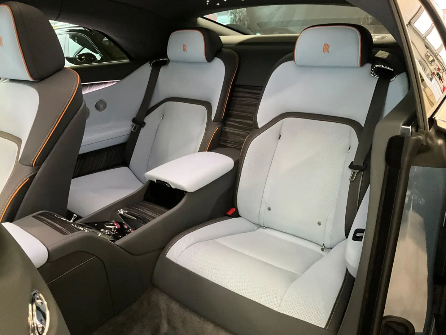 Spectre*HUD*360° Kamera*LED* NP 521.000 €